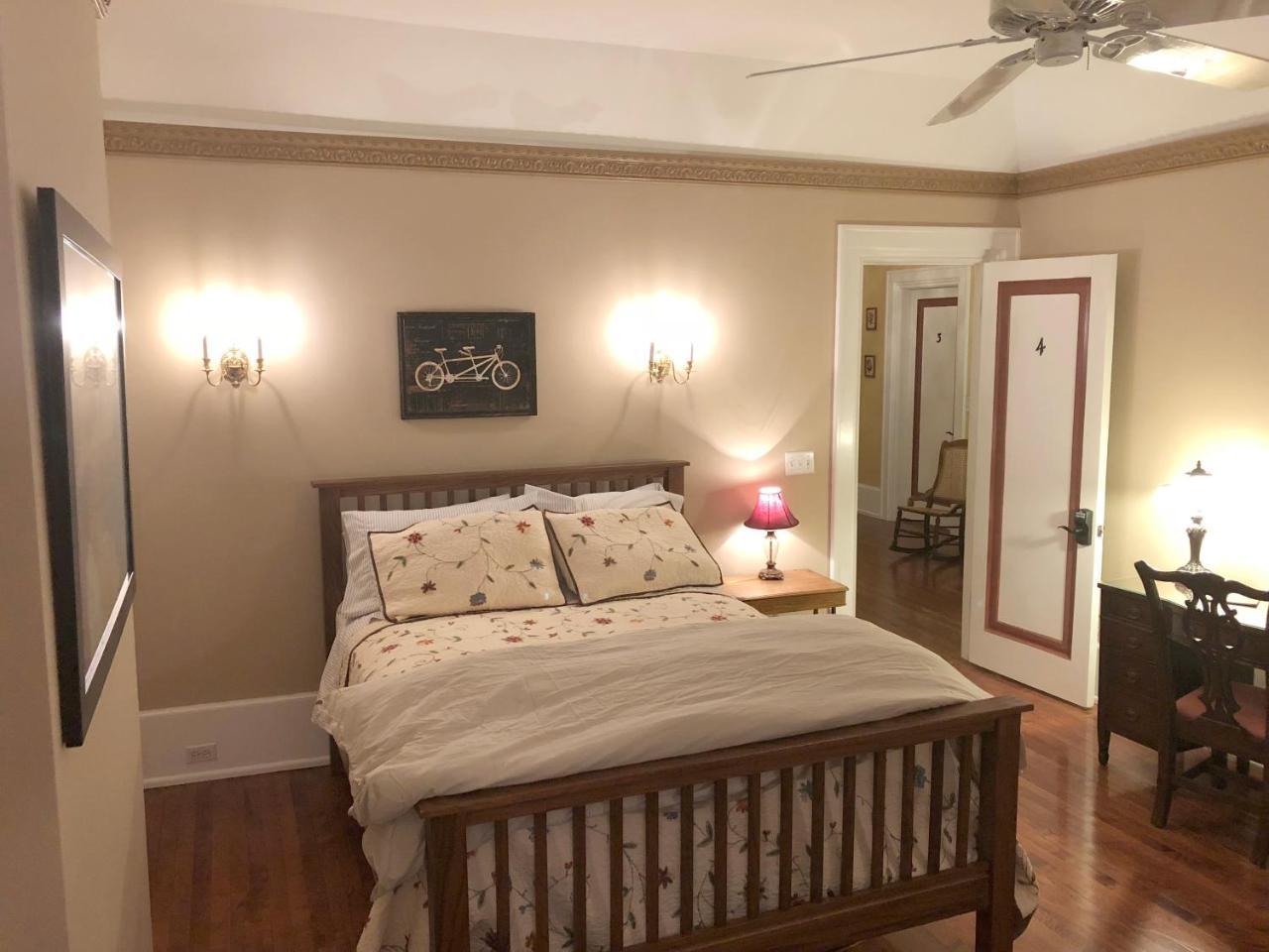 The Parsonage Bed and breakfast 2*